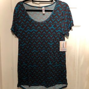 LuLaRoe Classic T Small